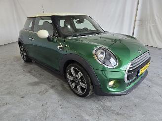 Schadeauto Mini Cooper 1.5 Cooper Chili 2019/11