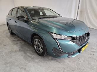Schadeauto Peugeot 308 SW 1.2 PureTech Active Pack Business 2023/2
