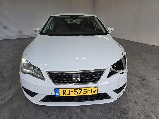 Seat Leon ST 1.4 EcoTSI Style Business Intense picture 2