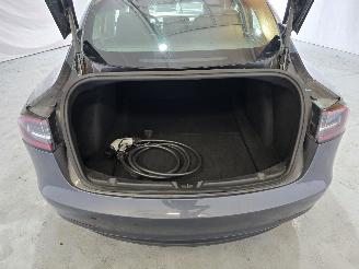 Tesla Model 3 Long Range AWD 75kWh picture 16