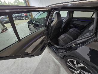 Volkswagen Golf 1.5 eTSI R-Line Bns picture 20