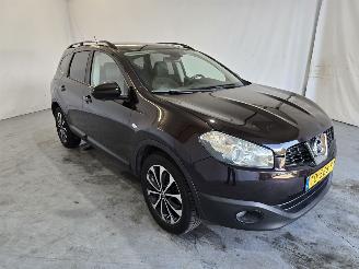 damaged passenger cars Nissan Qashqai+2 1.6 360 2013/4