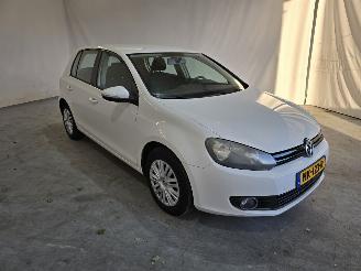 krockskadad bil auto Volkswagen Golf 1.4 Easyline 2011/2
