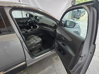 Peugeot 5008 1.2 PureTech Allure picture 14