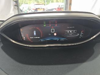 Peugeot 5008 1.2 PureTech Allure picture 22
