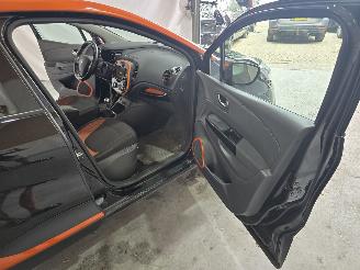 Renault Captur 1.2 TCe Dynamique picture 16