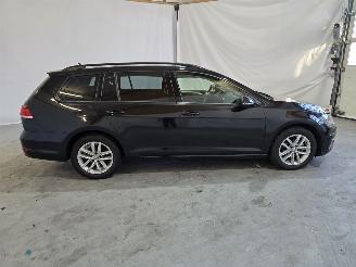 Volkswagen Golf 1.6 TDI Highline DSG picture 8