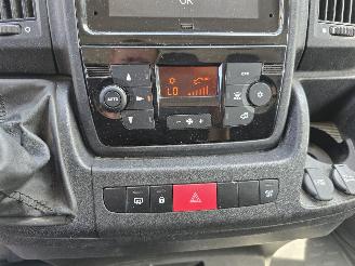 Peugeot Boxer 2.2 BlueHDi 140 L4H2 Zwaar 3.5t picture 32