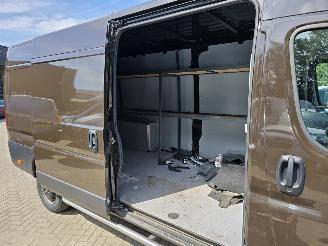 Peugeot Boxer 2.2 BlueHDi 140 L4H2 Zwaar 3.5t picture 18