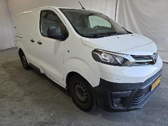 Schade bestelwagen Toyota Proace Compact 1.6 D-4D Cool Comfort 2017/1