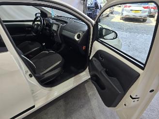 Toyota Aygo 1.0 VVT-i x-play picture 18