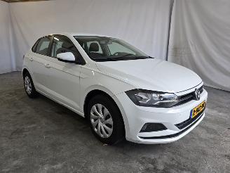 damaged passenger cars Volkswagen Polo 1.0 MPI Comfortline 2019/2