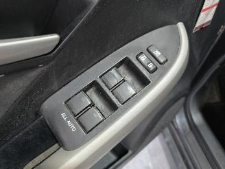 Toyota Prius 1.8 Hybrid picture 29