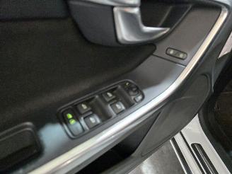 Volvo V-60 2.4 D5 Summum picture 21