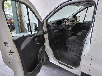 Renault Trafic 2.0 dCi 120 T29 L1H1 Luxe picture 21