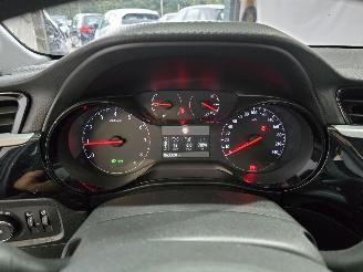 Opel Corsa 1.2 Edition picture 22