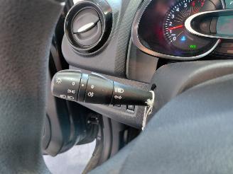 Renault Clio 0.9 TCe Eco2 Expression picture 24