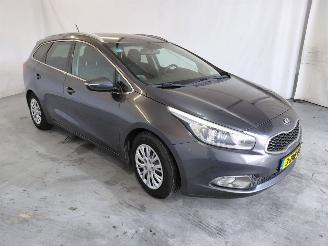 uszkodzony samochody osobowe Kia Cee d Sportswagon 1.6 GDI BusinessLine 2015/2