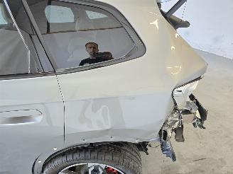 BMW iX1 eDrive20 67 kWh picture 11