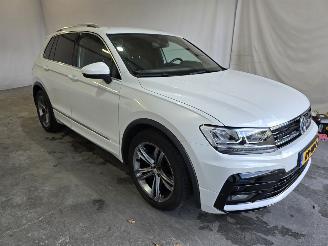 Schadeauto Volkswagen Tiguan 1.4 TSI 4Motion Highline 2018/2