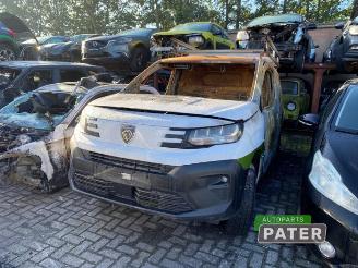 Vrakbiler auto Peugeot Partner Partner (EA//EF/EN/EU), Van, 2018 1.5 BlueHDi 130 2025/12