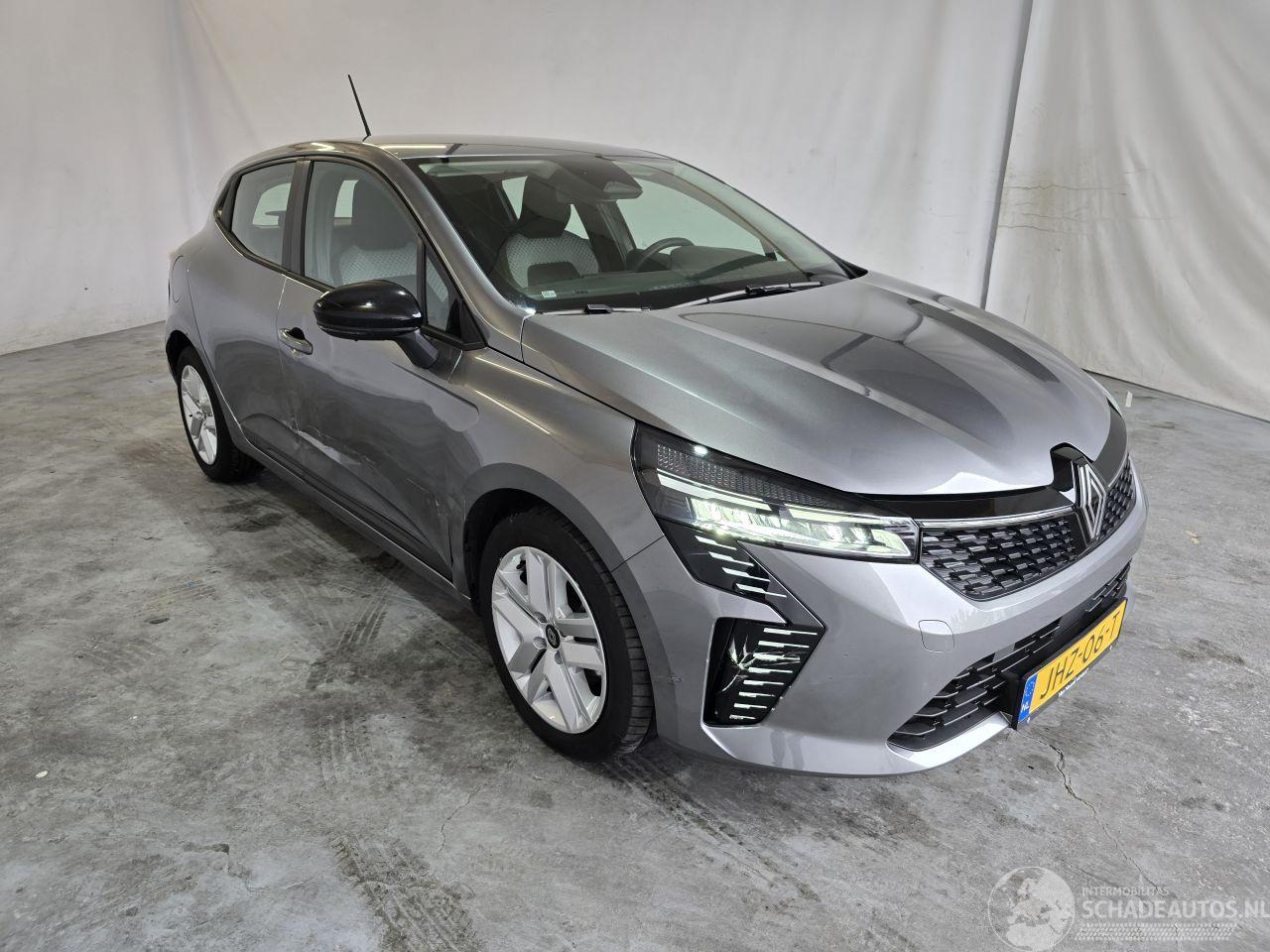 Renault Clio E-TECH HYBRID