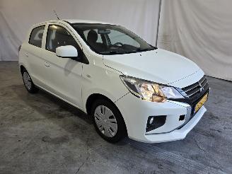 Vaurioauto  passenger cars Mitsubishi Space-star 1.0 Cool+ 2020/11