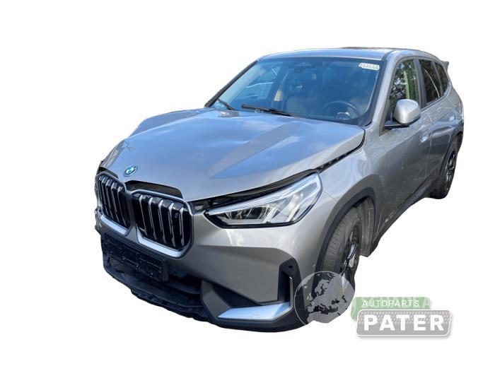 BMW iX1 iX1 (U11), SUV, 2022 xDrive30 67 kWh
