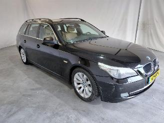 krockskadad bil auto BMW 5-serie 520d Corp.L. BnsEd 2009/10