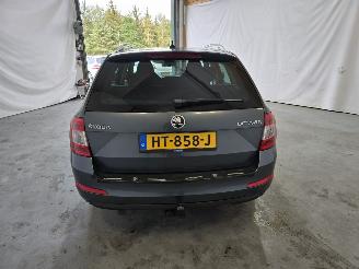 Skoda Octavia 1.6 TDI Greentech Style Businessline picture 5