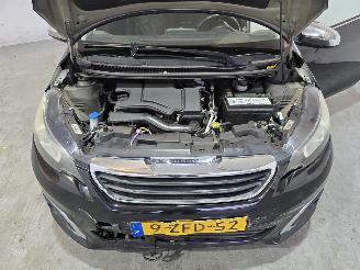 Peugeot 108 1.0 e-VTi Allure TOP picture 14