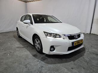Vaurioauto  passenger cars Lexus Ct 200h FE Edition 2014/1