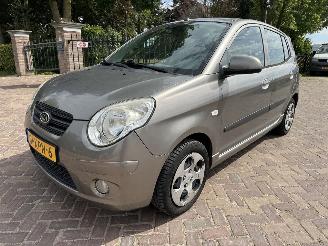  Kia Picanto 1.0 Seven 2010/1