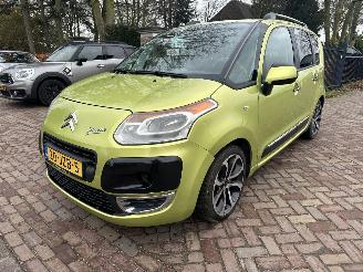 Damaged car Citroën C3 picasso 1.6 VTi Exclusive 2009/9