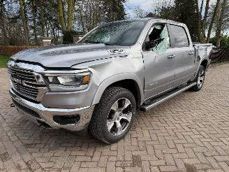 uszkodzony samochody ciężarowe Dodge Ram 1500 LARAMIE 4X4 pano/luchtvering 2020/5
