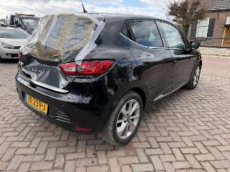 Renault Clio 0.9 TCe Eco2 Limited picture 6