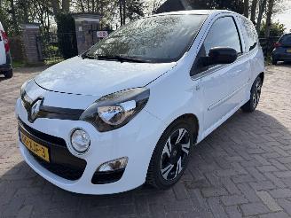 Schadeauto Renault Twingo 1.2 16V Collection 2012/6
