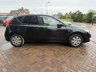 Hyundai I-30 1.6i Dynamic picture 5