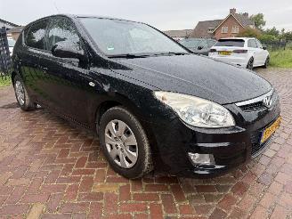 Hyundai I-30 1.6i Dynamic picture 4
