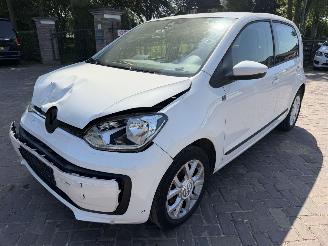 Vaurioauto  passenger cars Volkswagen Up! 1.0 BMT move up! 2017/11