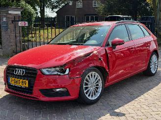 Vaurioauto  passenger cars Audi A3 1.4 TFSI CoD Ambition Pro Line plus 2013/10