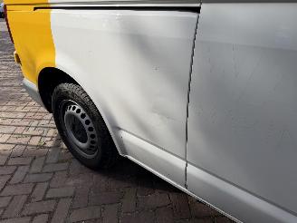 Volkswagen Transporter 2.0 TDI L2H3 32 Comfortline picture 10