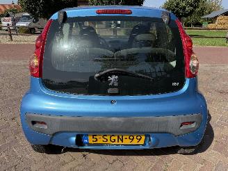Peugeot 107 1.0-12V XR picture 5