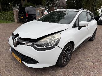 Schadeauto Renault Clio Estate 1.5 dCi ECO Expression 2014/11