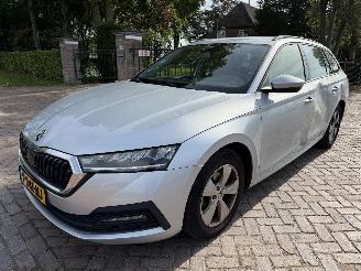 Schadeauto Skoda Octavia Combi 1.0 TSI Ambition 2021/3