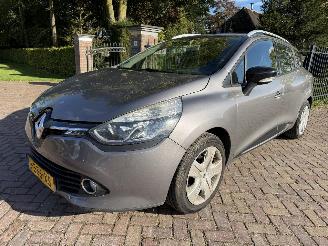skadebil auto Renault Clio 0.9 EXPRESSION 2014/6