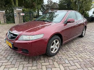 Coche accidentado Honda Accord 2.0i Comfort 2003/10