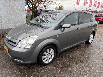 Schadeauto Toyota Verso 1.8 vvti clima/velgen 2007/3