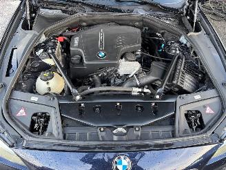 BMW 5-serie 528i x-drive luxury picture 22