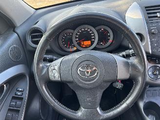 Toyota Rav-4 2.0 vvti 4x4 picture 9